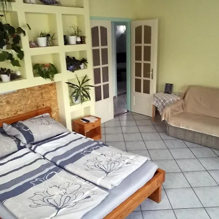 Apartament Jucus Vendeghaz Zebegény Zewnętrze zdjęcie